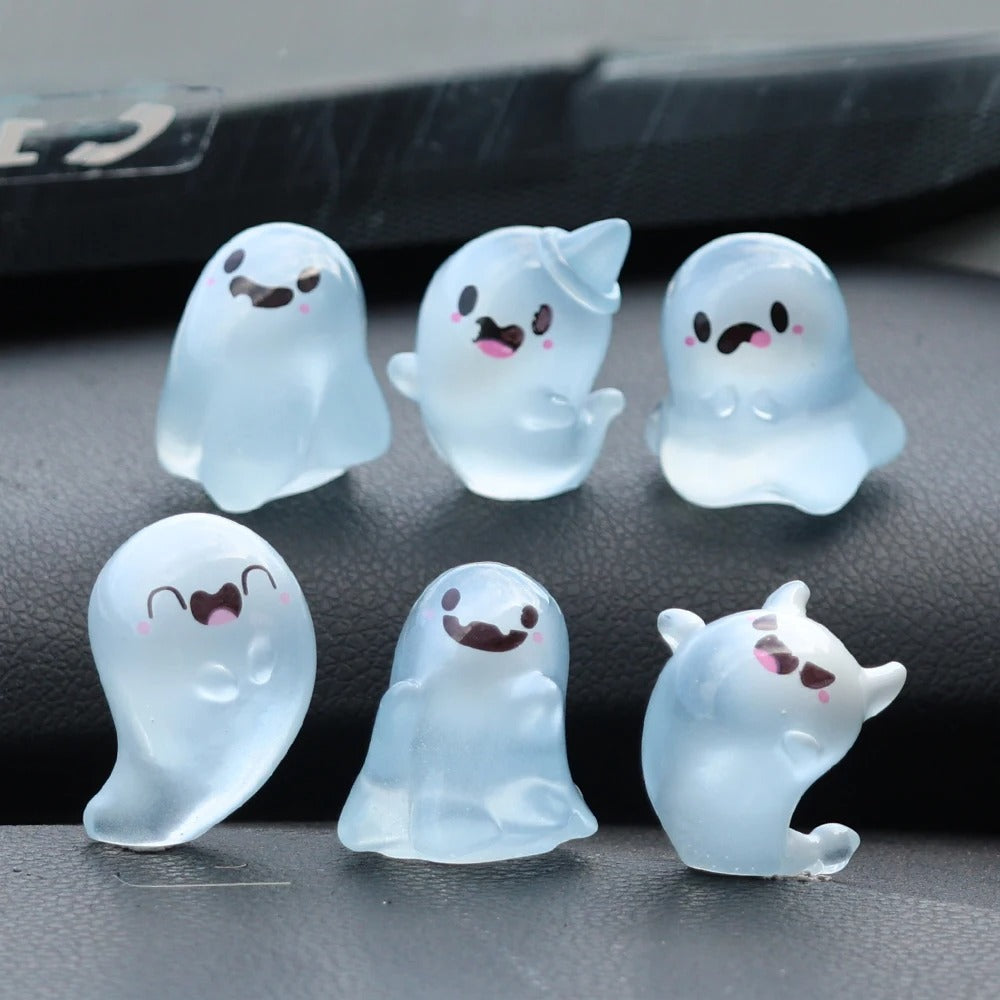 Halloween Ghost Luminous Car Ornaments – DIY Resin Micro Landscape Decorative Keychain Pendant